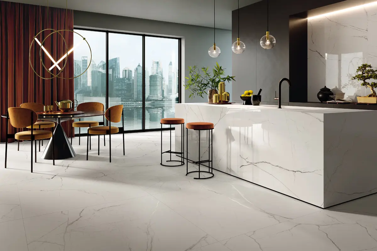 Grandi lastre Laminam in cucina moderna